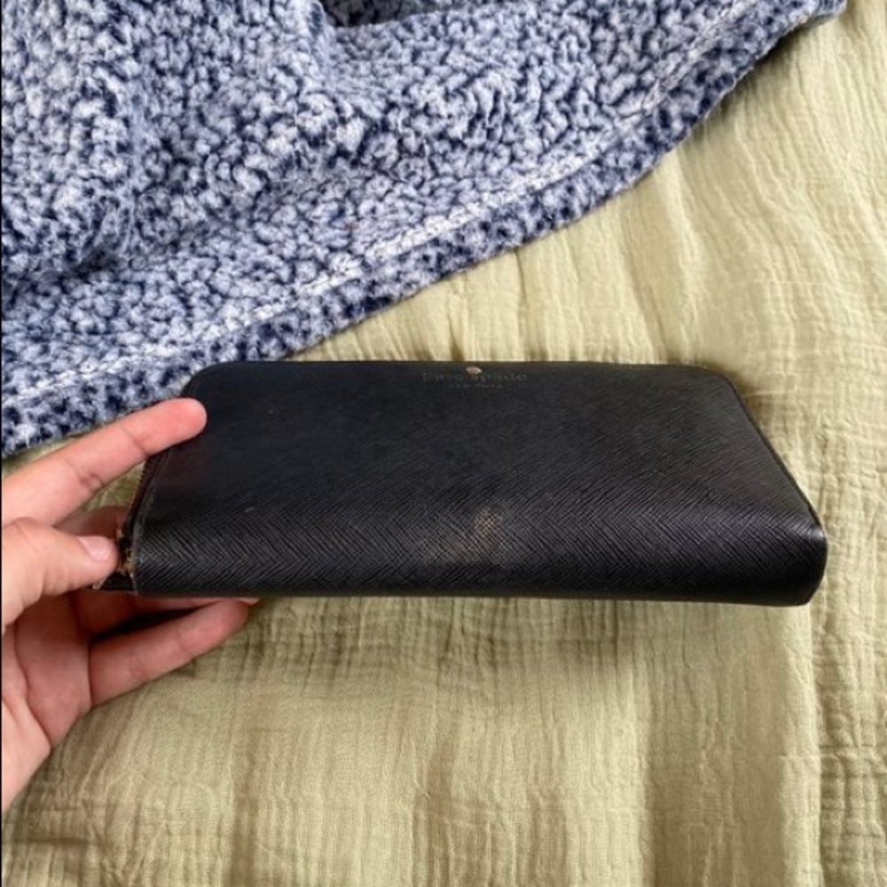 Kate Spade Wallet - Picture 4 of 4